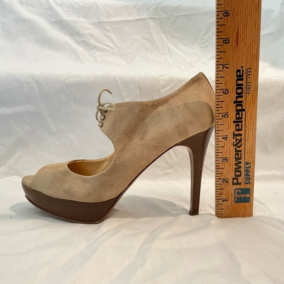 J.Crew Pilar Platform Heels. Style No. 44813 Color: Sandstone Size: 8 1/2 - Picture 3 of 7